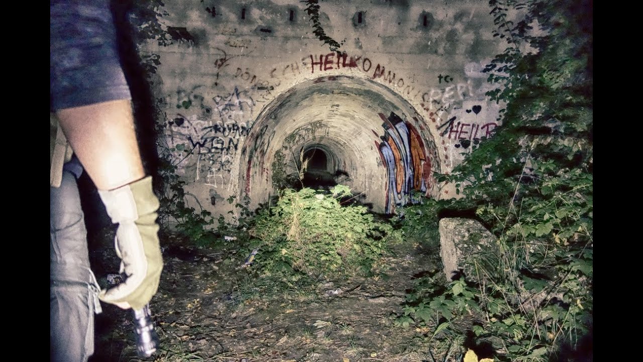 exploring WW2 Nazi Air raid shelters - Ein alter Luftschutzstollen - Lost Places #004