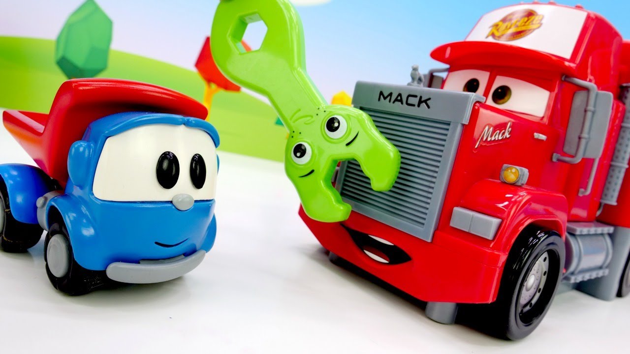 Léo, o caminhão, vai inspecionar os carros de brinquedo! História infantil  . Vídeo infantil. 