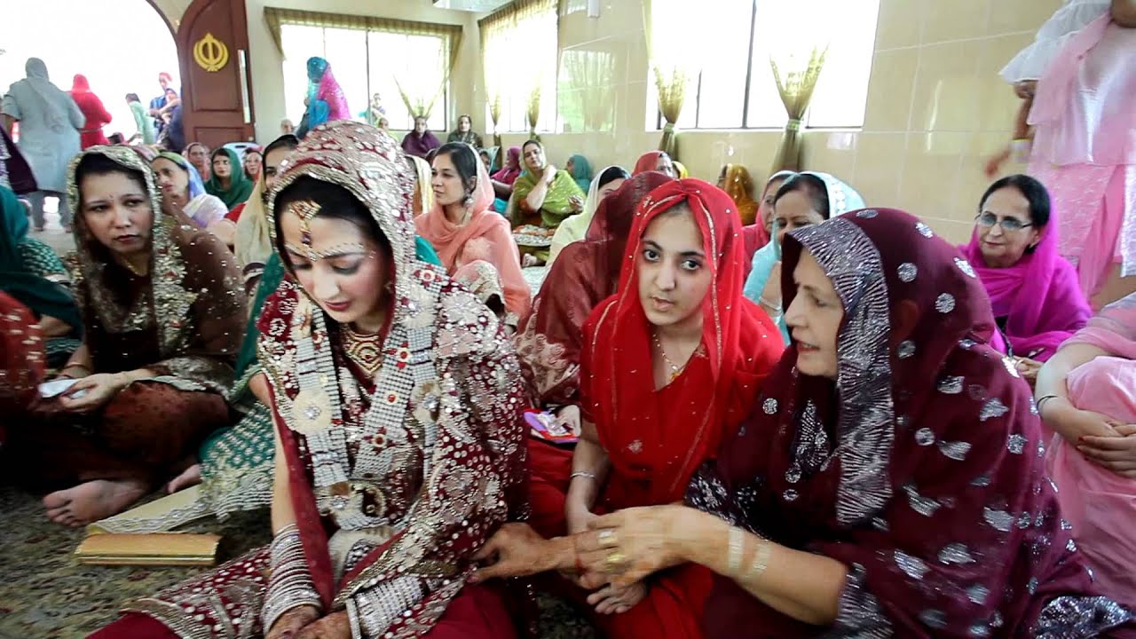 wedding chura bridal Wedding Maiyan Karaj Sangeet Sikh Anand Ceremony,