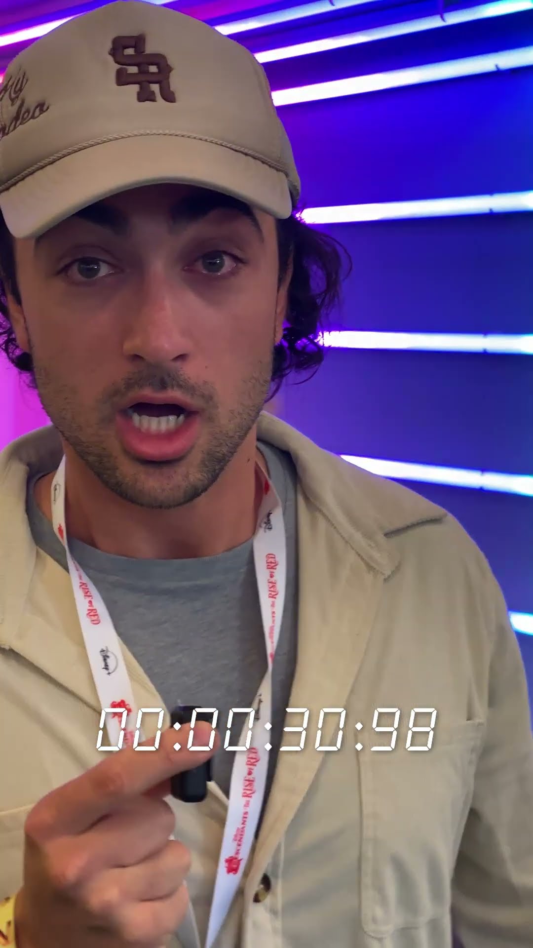 okay, eyeballs. get ready to stare. ?️?️ @TylerBlanchard #blinkblink #staringcontest #whowon