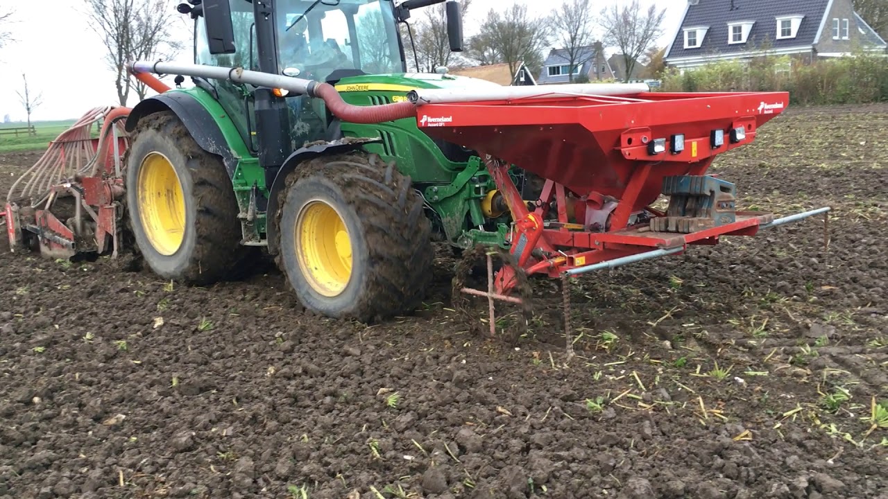 JOHN DEERE 6130 R / GRAMEGNA V86 36 3 meter / frees / KVERNERLAND ACCORD zaaicombinatie / Pluister