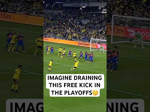 Chambost FREE KICK GOLAZO🤯  has Columbus GOING WILD!!