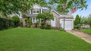 37 Maple Dr, New Hyde Park, NY