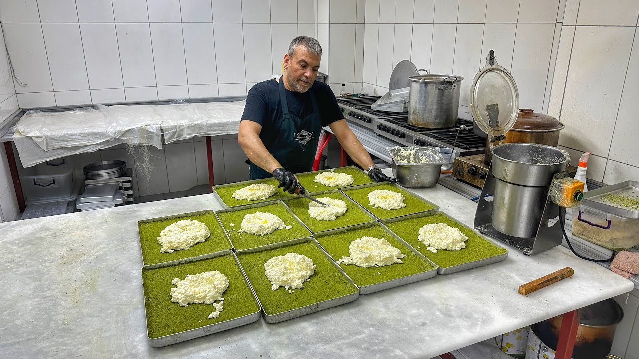 Ayda 3 bin tepsi kadayıf yapan Katmercidayı Adana Hasır Kadayıf Yapımı