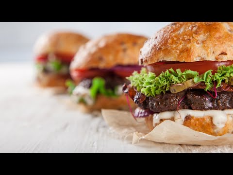 Video: ¿Son saludables las hamburguesas asadas?