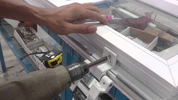 Bản lề cho cửa nhựa