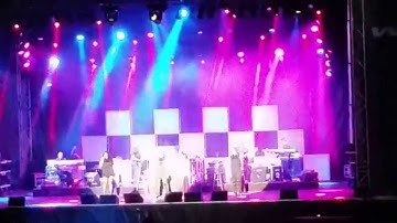 The Pointer Sisters -Chain of Fools (live)