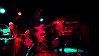 Sean Bones - Cry Cry Cry (Mercury Lounge, 8.17.2010)