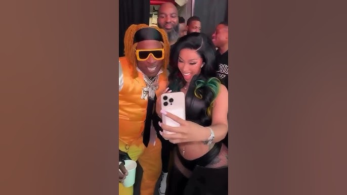 HipHop Superstar Cardi B Meets Dancehall Superstar Elephant Man Live at  Vybz Kartel's Concert,BK,NY