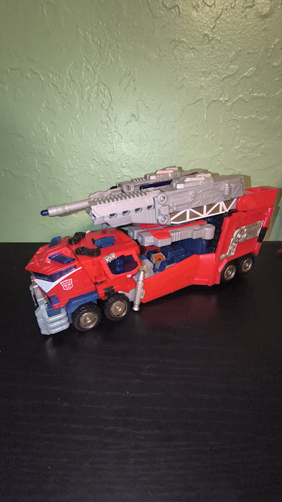 Transformers Cybertron Optimus Prime Transformation