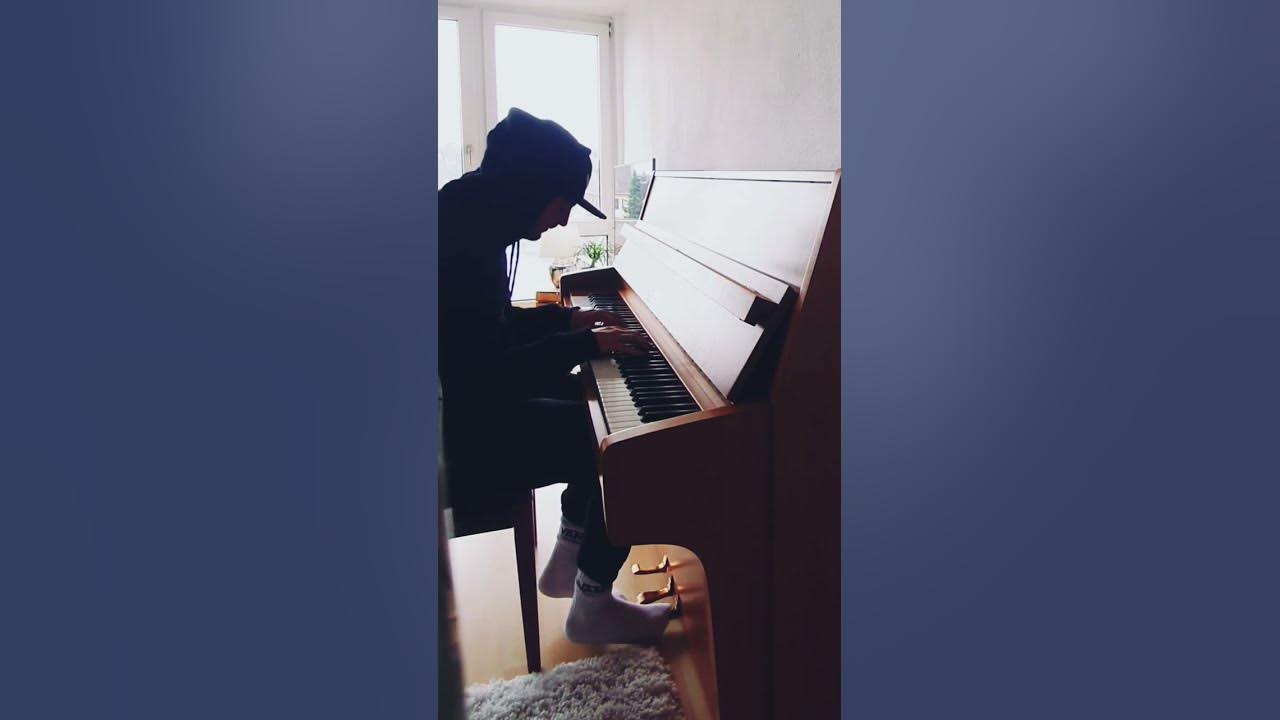 Coldplay - Clocks (Piano Version) Coldplay - Clocks (Piano Version)