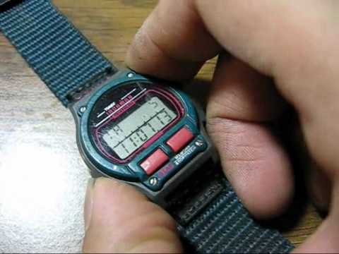 Timex Triathlon 시계를 24 시간 모드로 전환