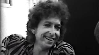 Bob Dylan - Martha Quinn interview. Wembley Stadium (Backstage), London. 7th July, 1984.