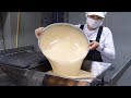 빵공장의 압도적인 빵 대량생산! 쫀득쫀득 경주 찰보리빵 It's amazing! Pancake mass production process - Korean street food