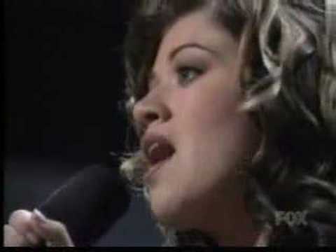 American Idol Season 1 Finale - Kelly Clarkson Wins