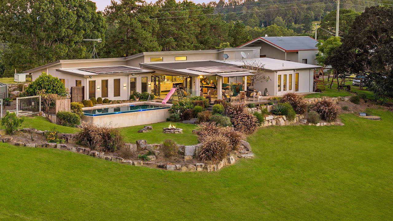 Luxury Living Meets Rural Freedom – 1030 Tin Can Bay Road, Canina