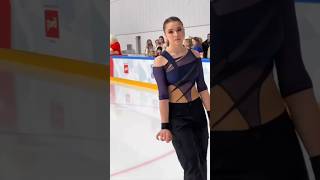 Что скрывает взгляд Камилы Валиевой? #figureskating #камилавалиева #kamilavalieva #фигурноекатание