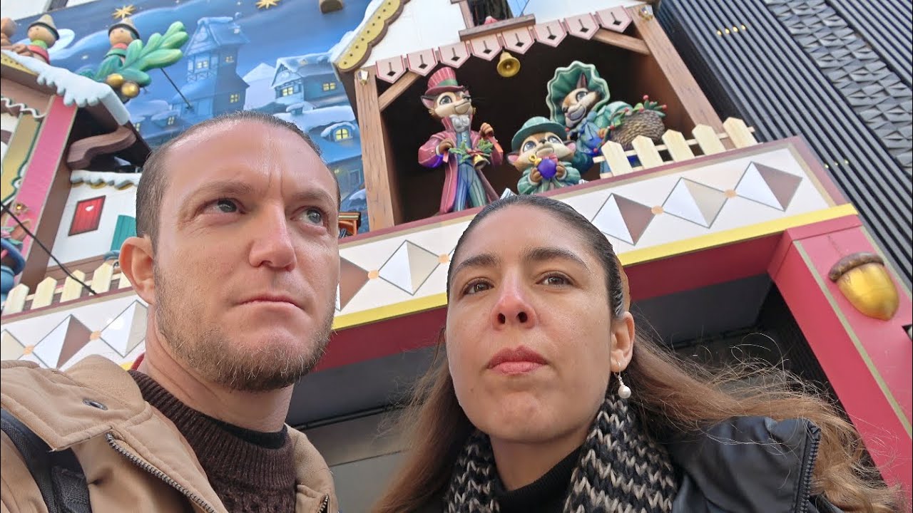 ¿Deberíamos haber venido aquí antes? 🎅 (Así se vive la NAVIDAD en MADRID) Vlogmas 2 🎄