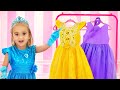 Alice est&aacute; se arrumando para o Baile das Princesas