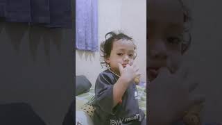 Adek Curhat Sama Bunda