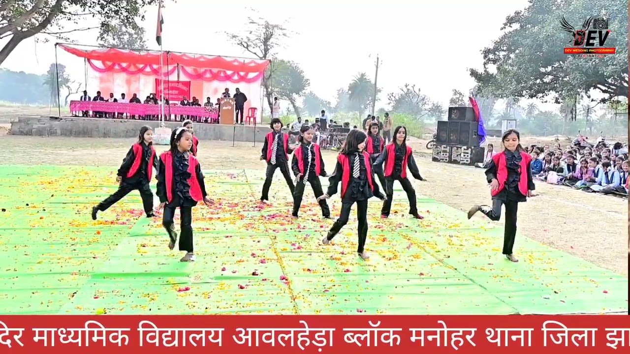 Divangi Divangi आदर्श बाल विद्या मंदिर माध्यमिक विद्यालय आवल हेड़ा ब्लॉक मoथाना गणतंत्र दिवस समारोह 