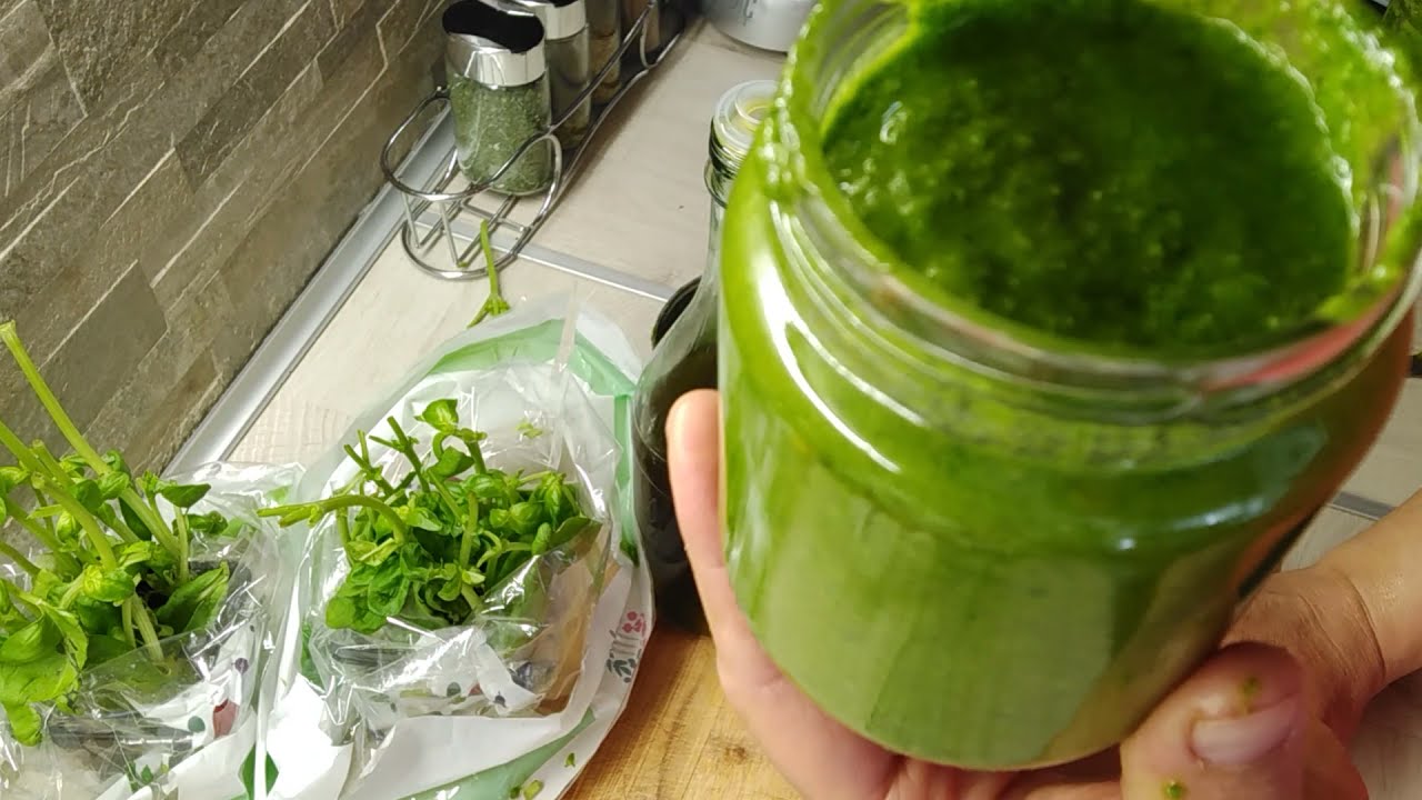 Песто от босилек