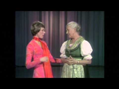 Maria von Trapp teaches Julie Andrews to Yodel