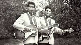 The Emeralds - Memories ( 1960 ) chords