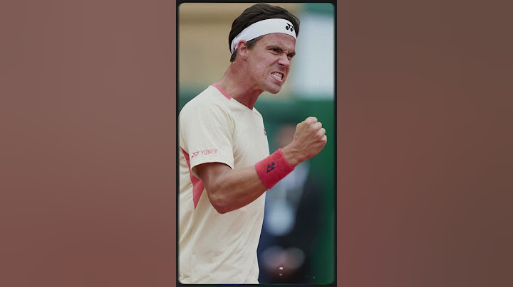 Fans tease Jannik Sinner after World No. 1 dominates Richard Gasquet in French Open farewell 🎾