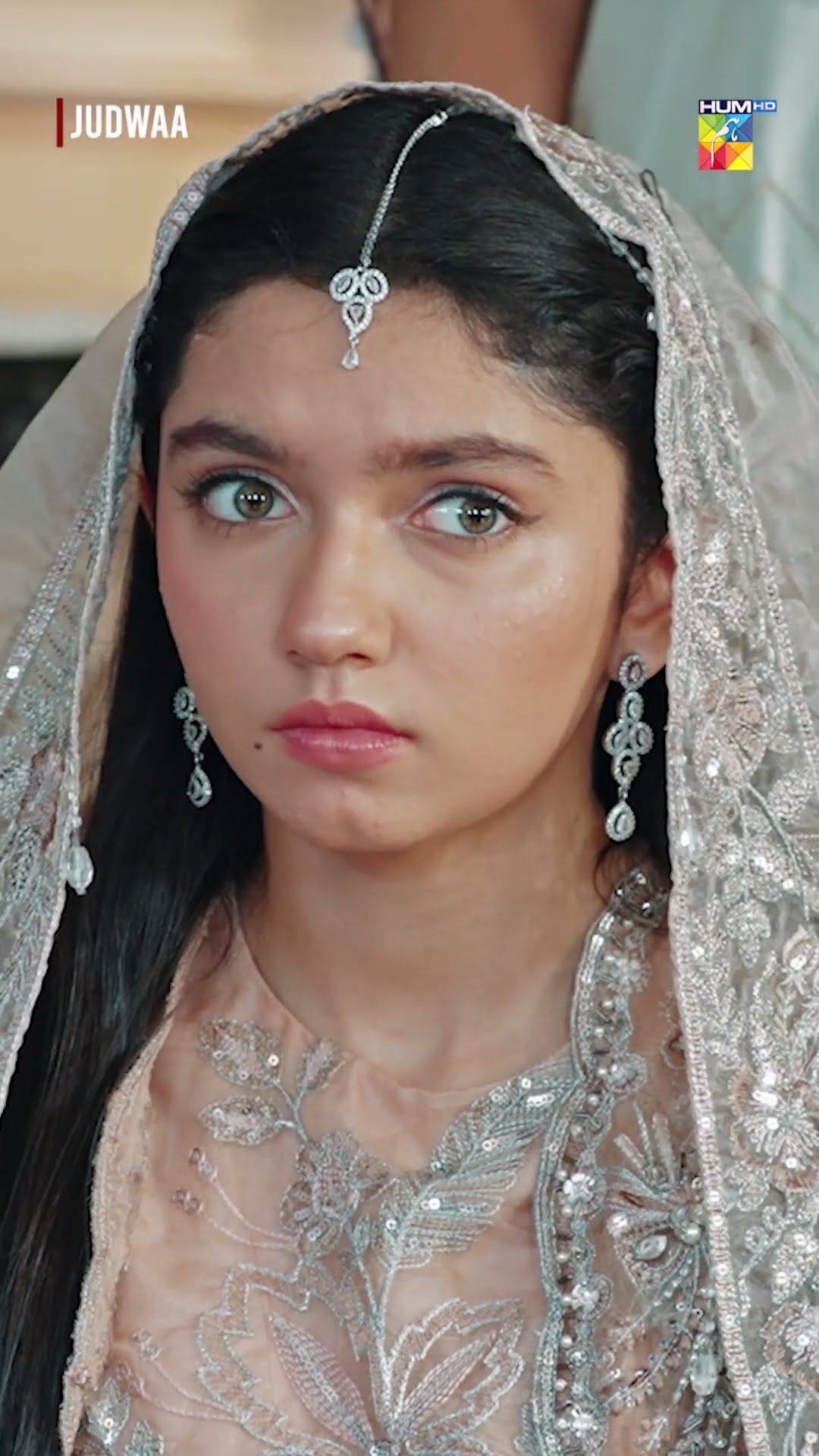 Sara Dulhan Ke Roop Mein..! #ainaasif #adnanrazamir #shorts #shortfeed #judwaa