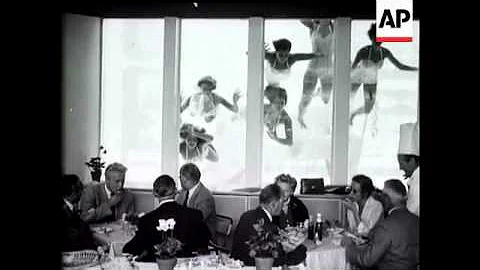 BATHING BEAUTIES GET WET