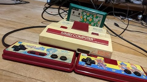 Nintendo Famicom - Showcase Stuffs