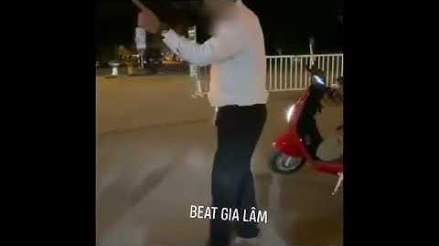 NGƯỜI ĐÀN ÔNG TỰ XƯNG LÀ VTV, TIẾN SĨ CHỬI BỚI CÁN BỘ TẠI CHỐT KIỂM DỊCH