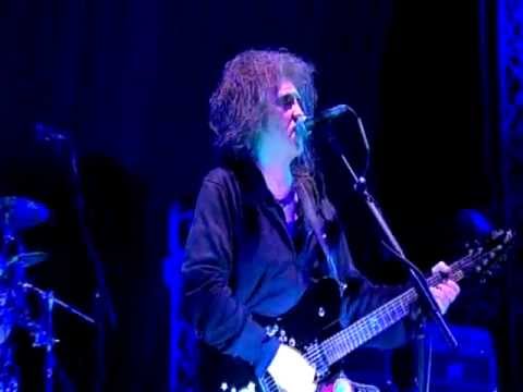 The Cure - Just Like Heaven (Bestival Live 2011)