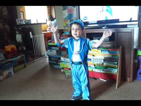 Nico as Sportacus - LazyTown Super Sproutlet Show