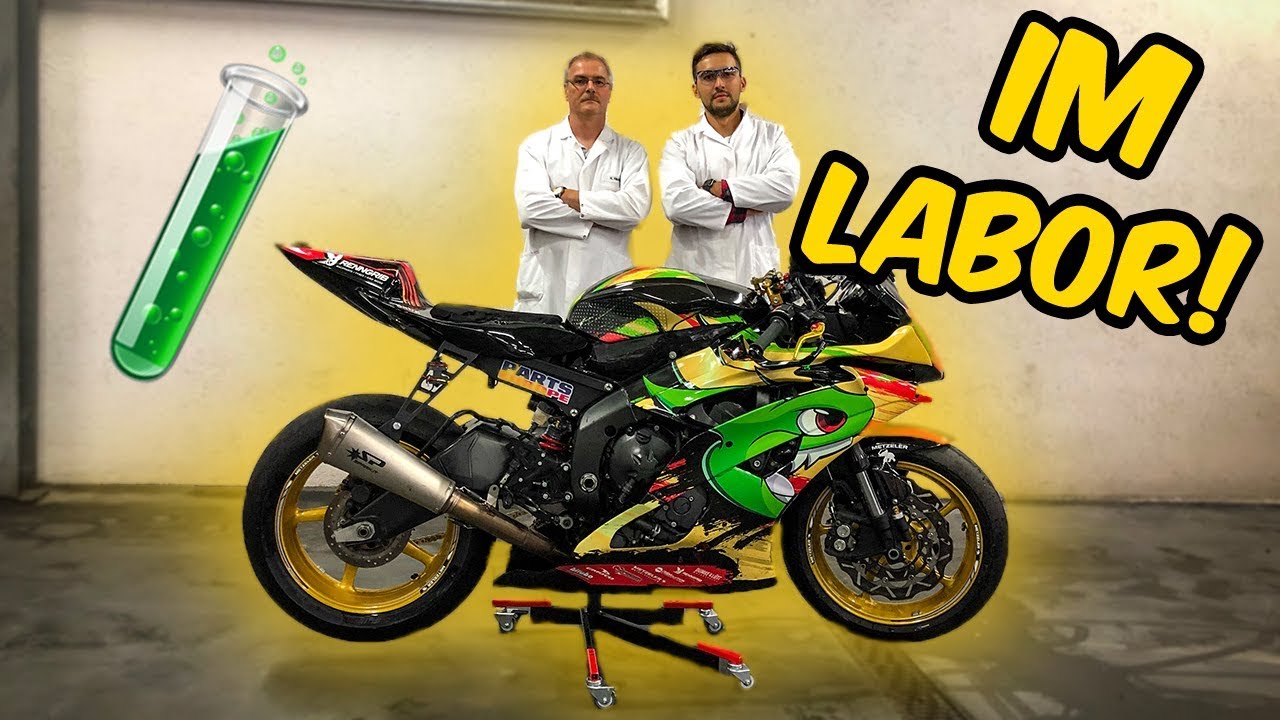 SE ZÁVODNÍ MOTORKOU DO LABORATOŘE!