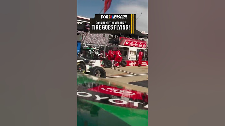 A scary moment as JHN’s tire almost hits the No. 99 pit crew at Bristol 👀 #NASCAR #racing