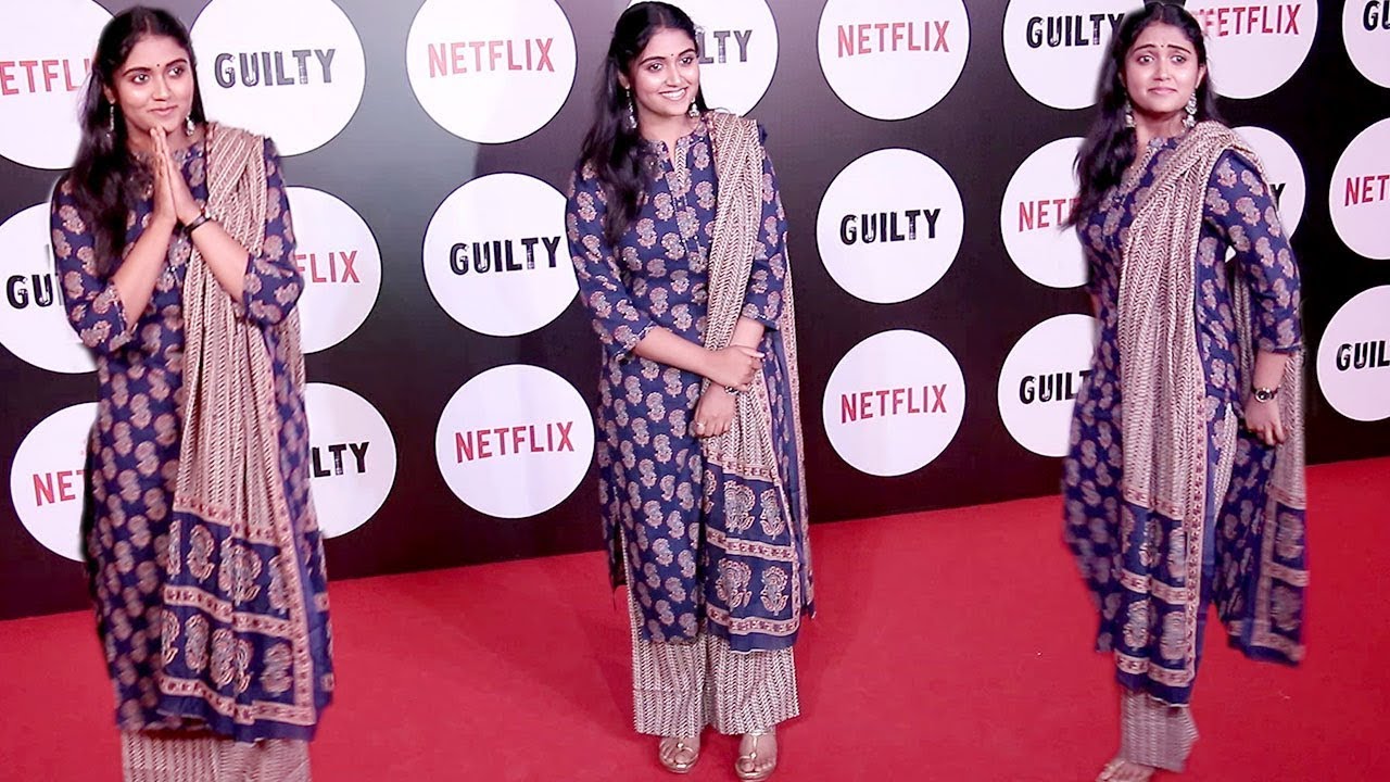 Jhingat Girl Rinku Rajguru Cute Moment With Media During Guilty ...