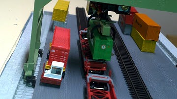 Brawa 1151 N Scale Container Crane Motorized