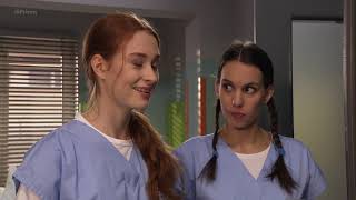 Sestřičky Modrý Kód 2 - Libuška Šikanuje Katku A Barču