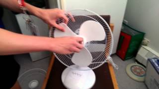 HOW TO PUT A FAN TOGETHER