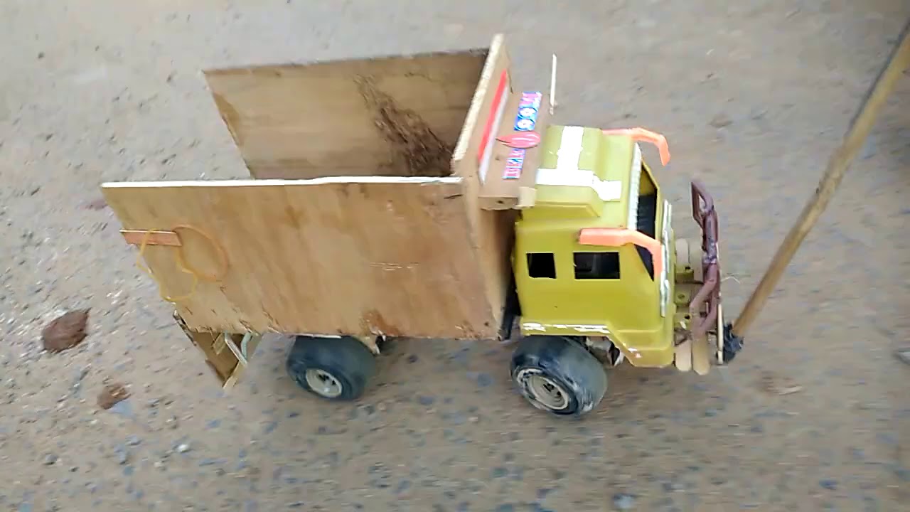 Kumpulan truk miniatur dari plastik YouTube Kumpulan truk miniatur dari plastik YouTube