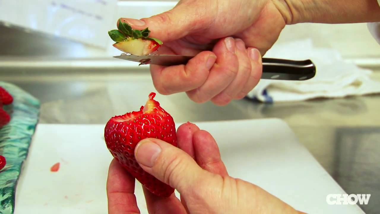 Kitchen Tip: Hulling Strawberries with a Straw - Barefeet in the Kitchen