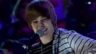 Justin Bieber - One Time [] LIVE AT WE DAY 2009 TORONTO