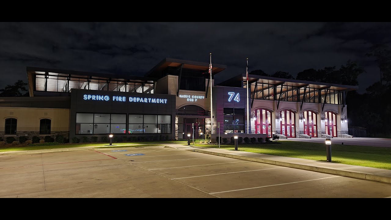 Visite nocturne d'une caserne de pompiers au Texas.