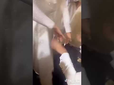 فرح احمد وليلي وهم بيرقصوا مع بعض في الفرح