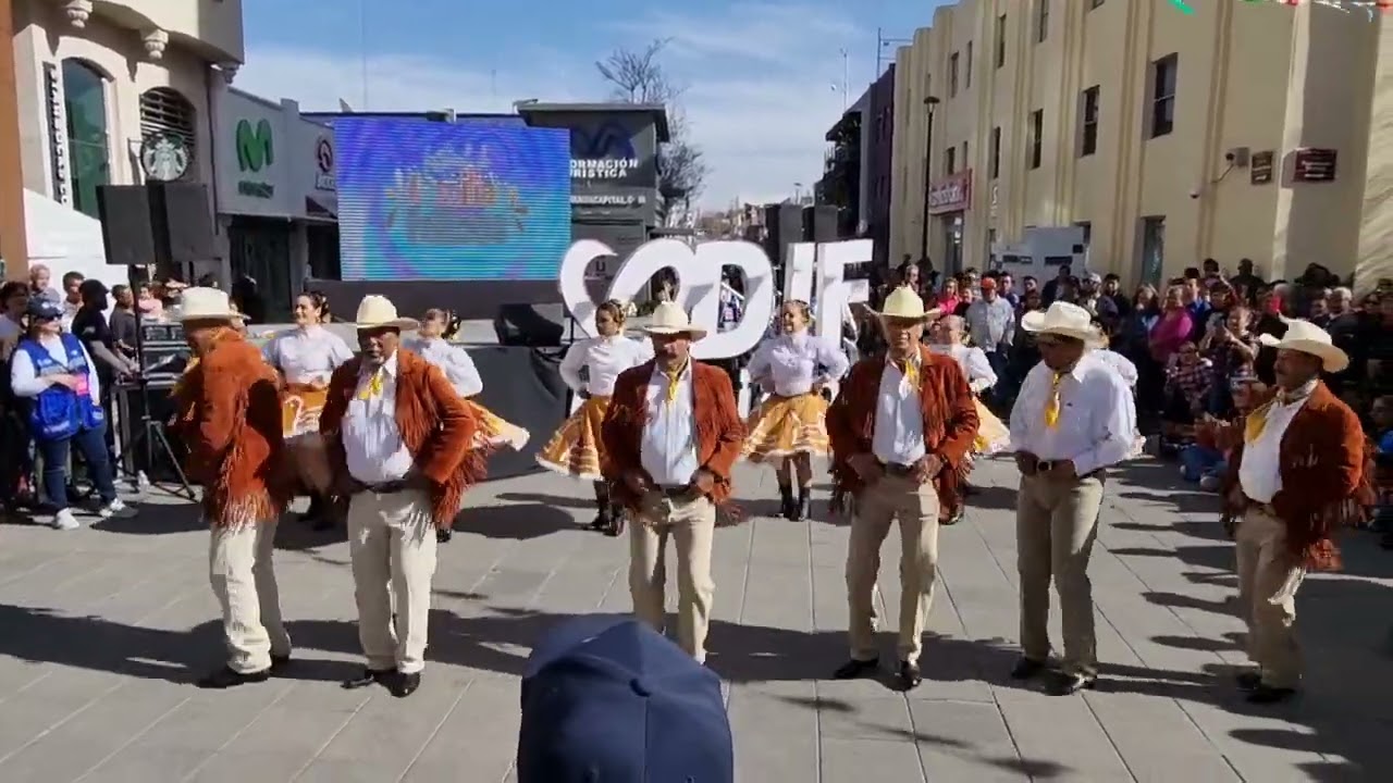 La cápsula y el Gallito, bailes de Nuevo León, cargo de grupo folklórico Nawajírachi,