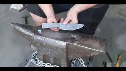 Forging a full tang knife from a file. Part 1.
