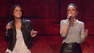 Carolin Kebekus im Knutsch-Medley mit Stefanie Kloß