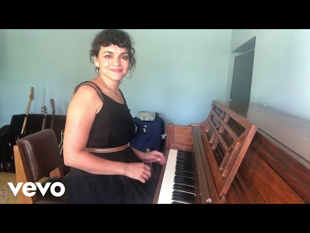 Norah Jones - To Live